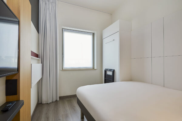 triple bedroom